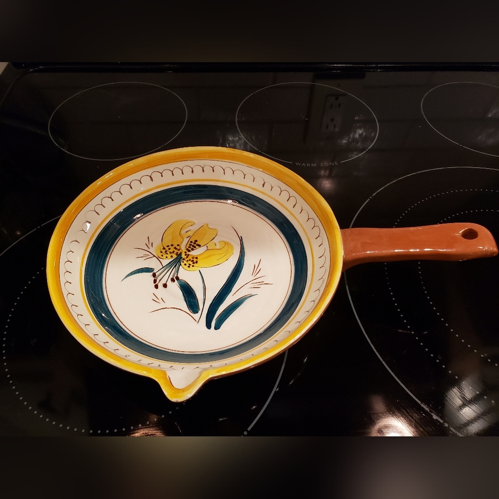 Stangl Pottery Pan With Spout
